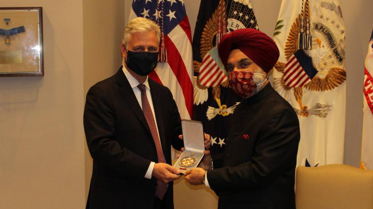 Taranjit Sandhu Indian Ambassador to the USA received the "Legion of Merit" on behalf of PM Modi by US NSA Robert O'Brien