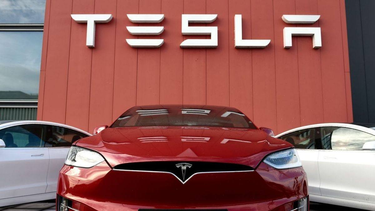 Tesla halt production model 3