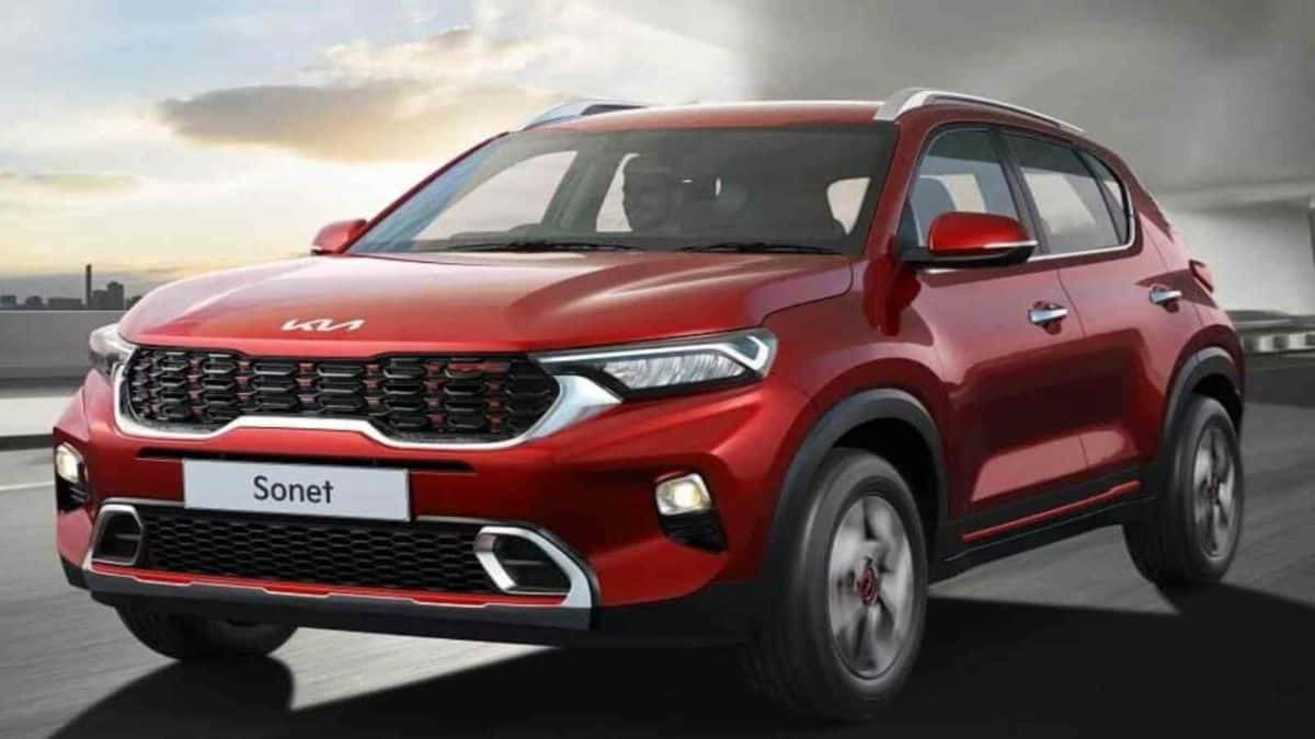 Prices for the newly launched KIA SONET X-LINE begin at RS. 13.39 lakh.