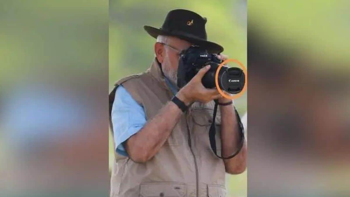 Did PM Modi Clicked the Cheetah pictures with camera lens cover on