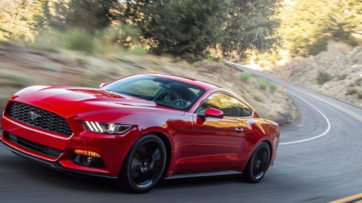 A complete review of New ford Mustang - The Tech Outlook