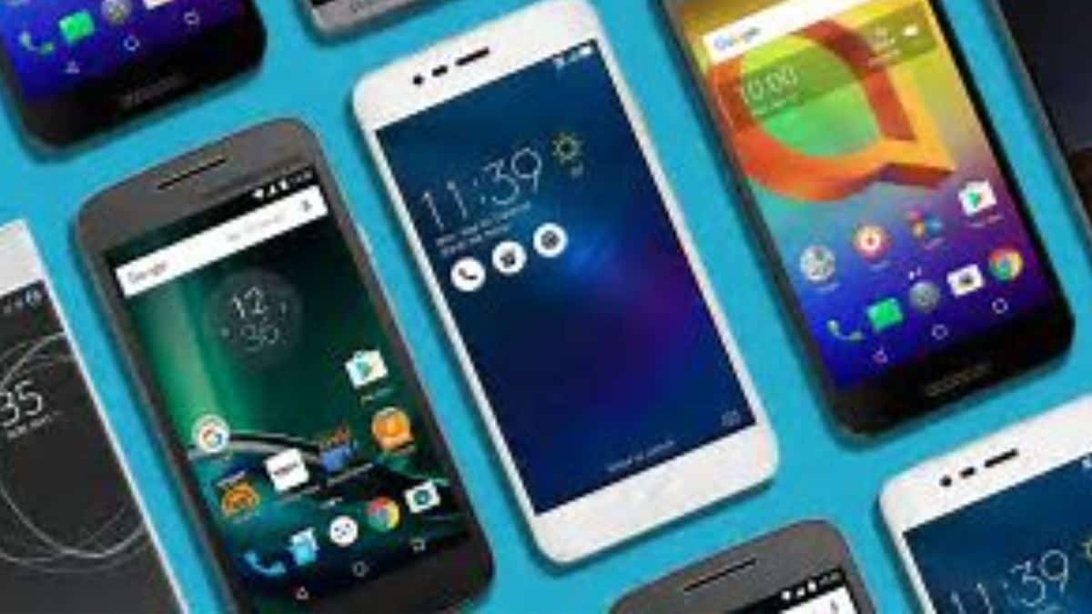 Smartphones cost less than Rs. 10000